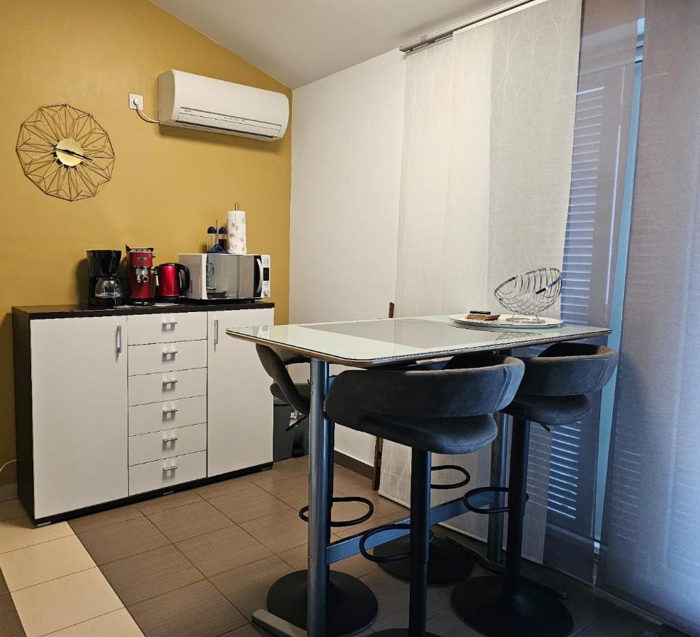 Apartment La God Malinska Bagian luar foto