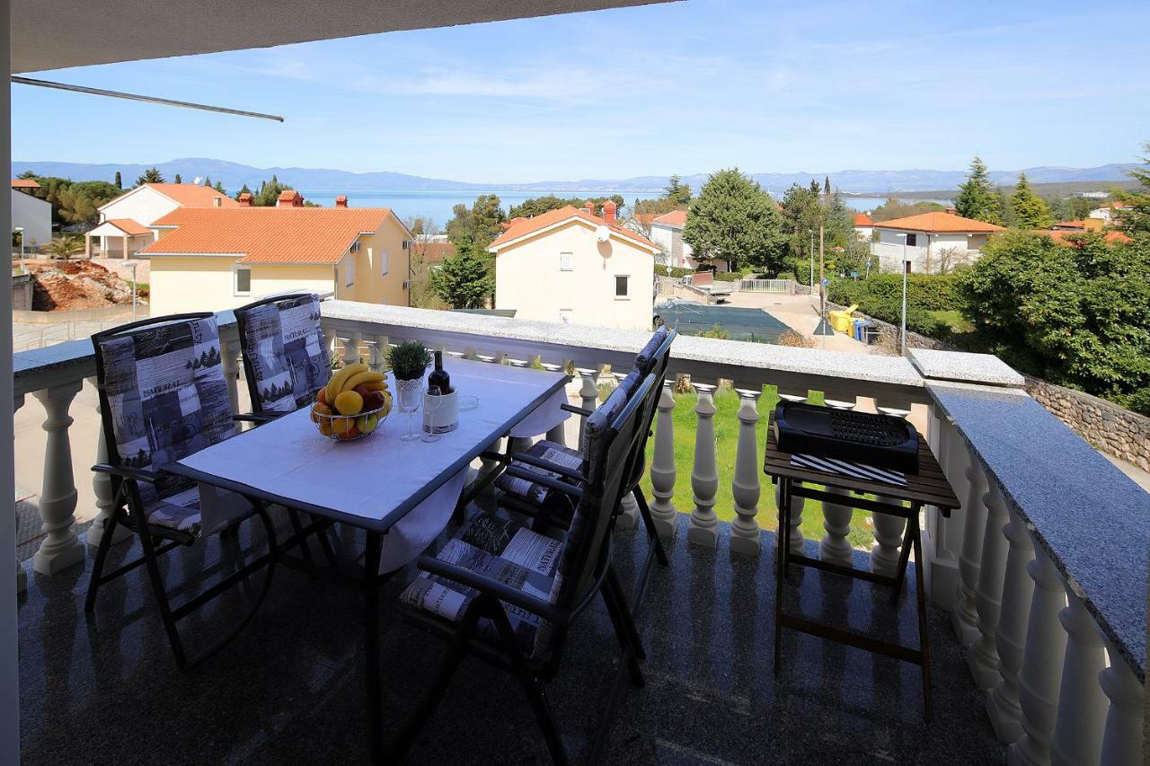 Apartment La God Malinska Bagian luar foto