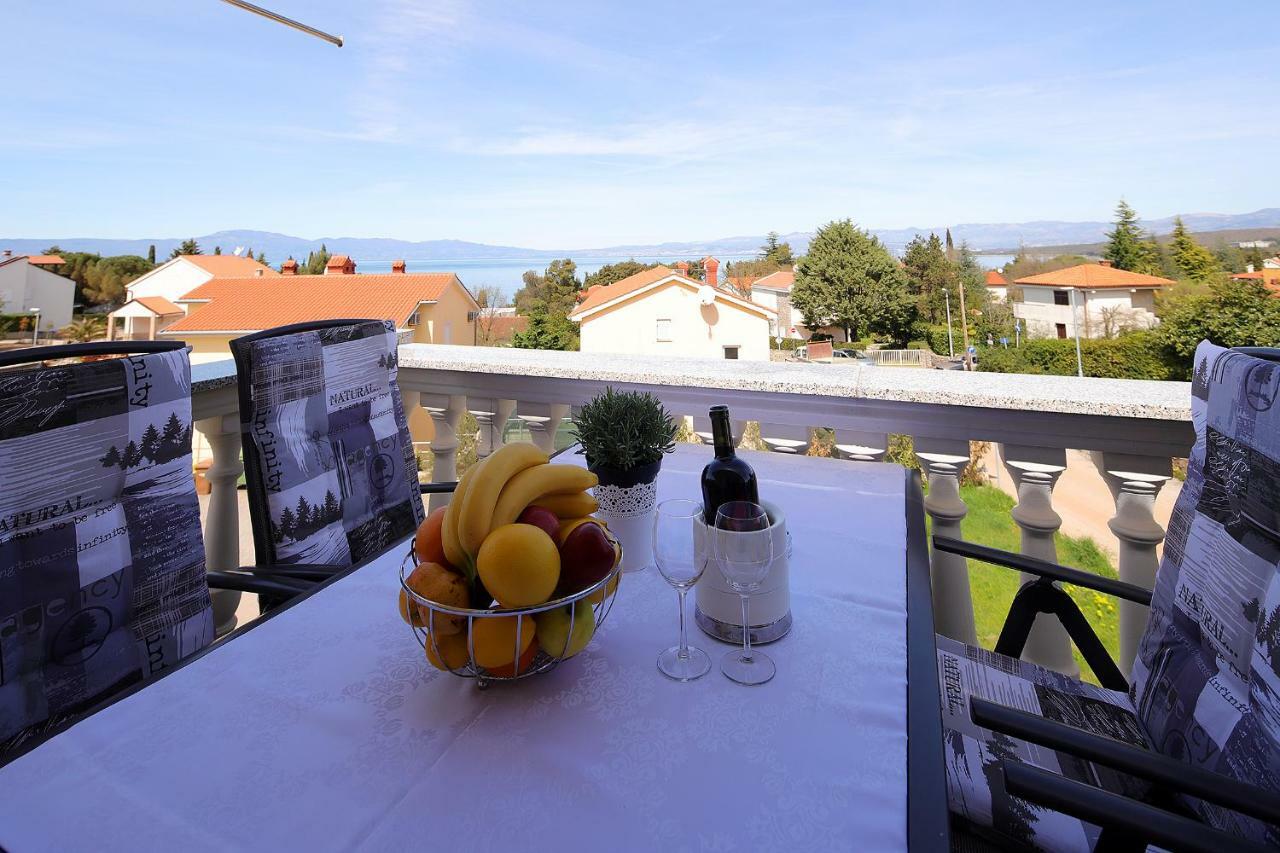 Apartment La God Malinska Bagian luar foto